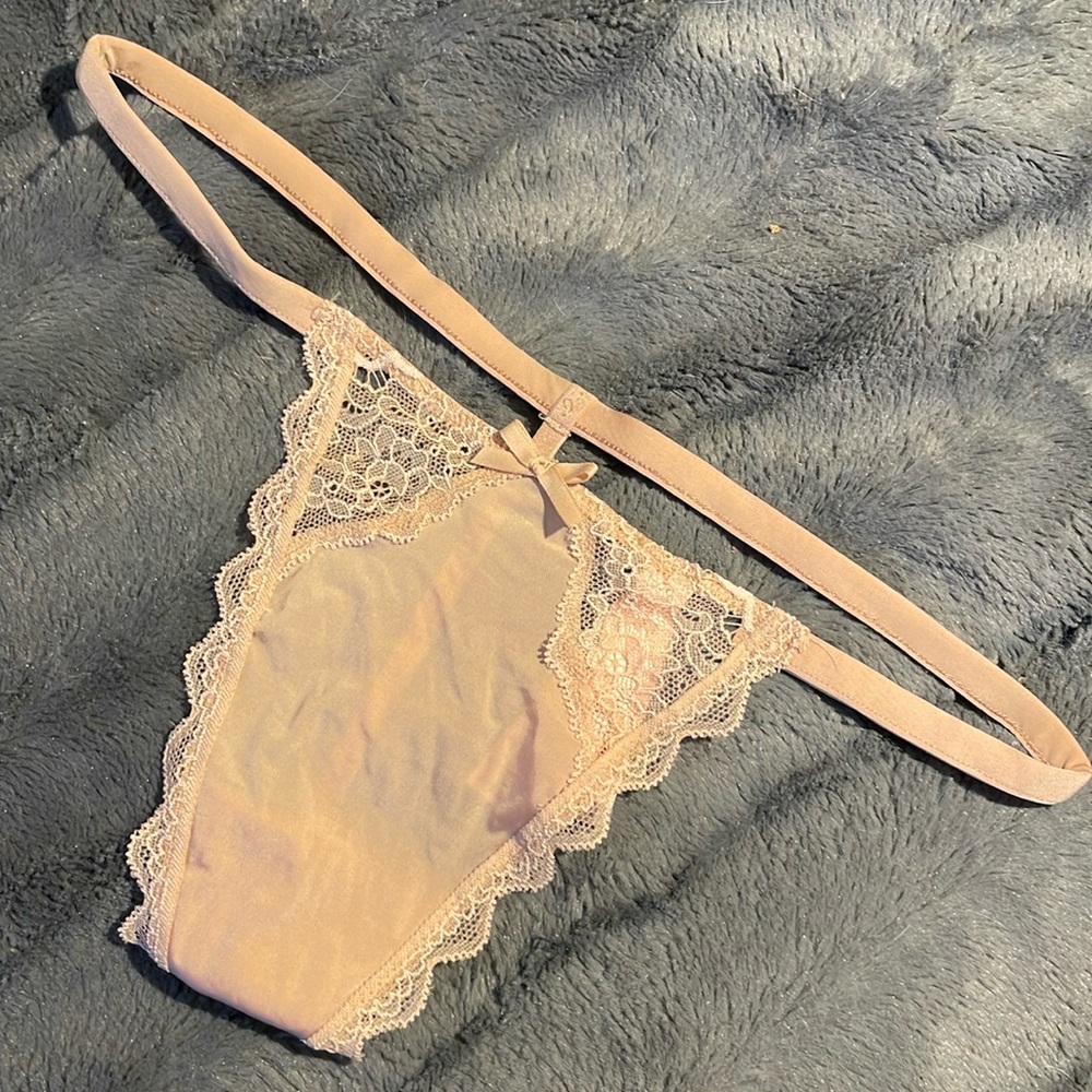 Victoria Secret Dream Angel V-string size medium NWT